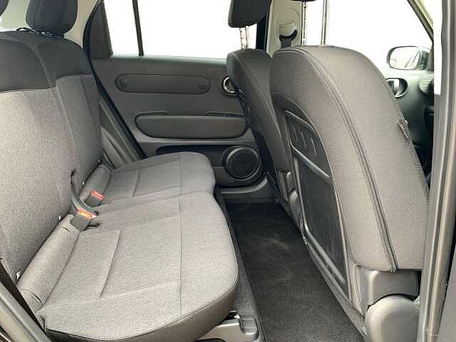 Hyundai INSTER 85kW 02 49kWh 5dr Auto Black