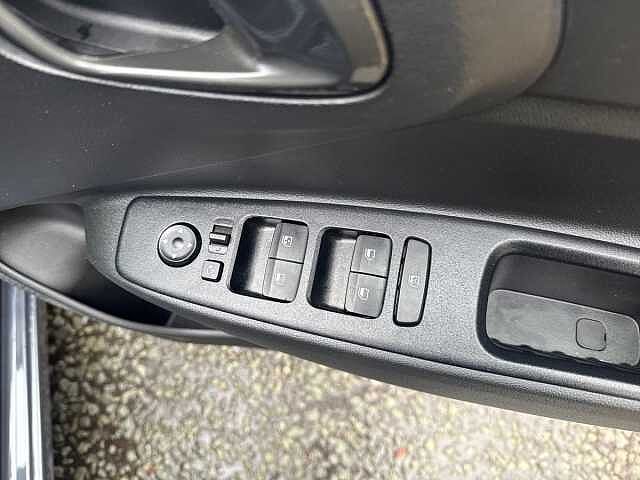 Hyundai i10 1.0 [63] Premium 5dr Auto [Nav]