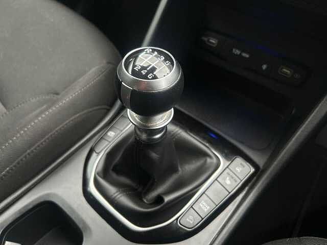 Hyundai TUCSON 1.6 TGDi Premium 5dr 2WD White