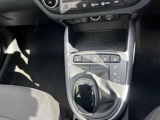 Hyundai i10 1.0 [63] Premium 5dr Auto [Nav]