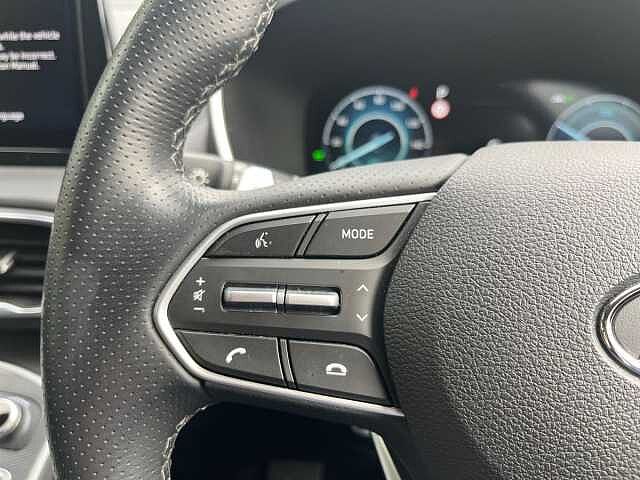 Hyundai Santa Fe 1.6 TGDi Hybrid Ultimate 5dr 4WD Auto