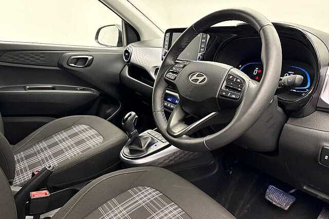 Hyundai i10 1.2 [79] Premium 5dr Auto [Nav]
