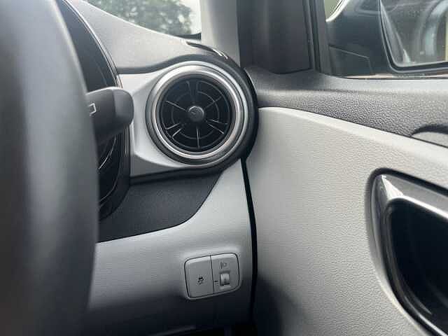 Hyundai i10 1.2 MPi Premium 5dr Auto