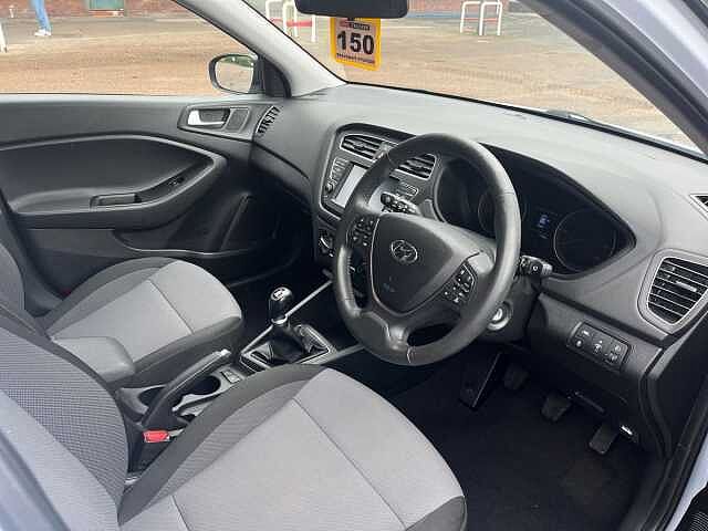 Hyundai I20 1.2 MPi Play 5dr Blue
