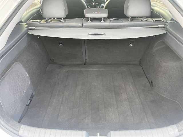 Hyundai Ioniq 1.6 GDi Hybrid Premium SE 5dr DCT