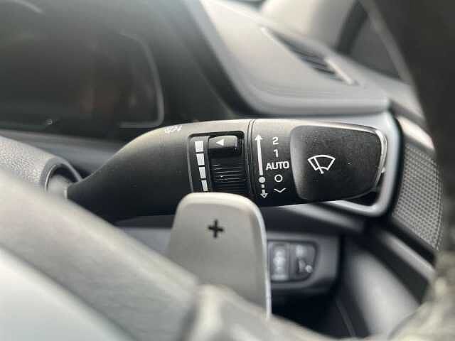 Hyundai Ioniq 1.6 GDi Hybrid Premium SE 5dr DCT