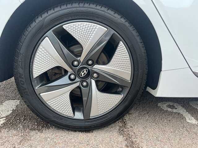 Hyundai Ioniq 1.6 GDi Hybrid Premium SE 5dr DCT